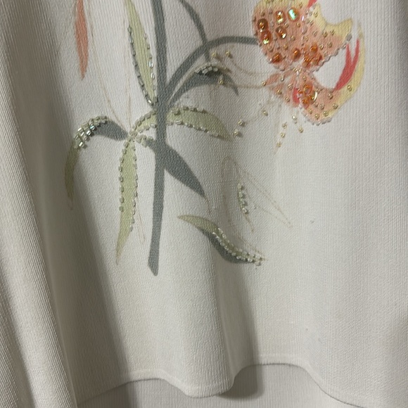 Designers Originals long sleeved top. boatneck with flowered sequined design. - Picture 3 of 7